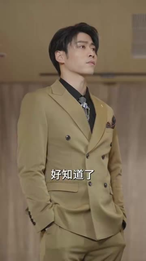 闭关七年师姐求我出山斩情根（80集）短剧上热门