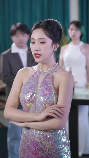 我能来回穿梭90年代（更新至40集）免费短剧资源