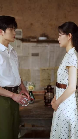 七零之靠萌娃儿子捡垃圾养我（85集）最热短剧推荐