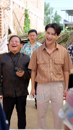 神眼乡医闯花都(72集) 神眼乡医闯花都(72集)火爆短剧热播中