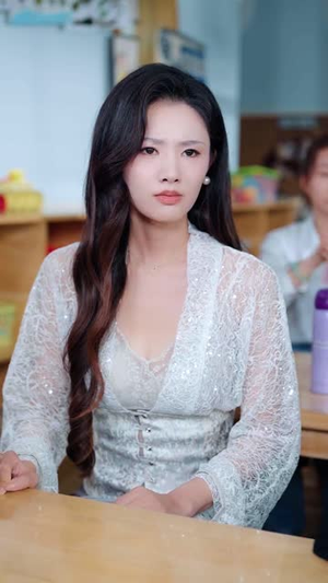 离婚后卿小姐名动全球(60集) 离婚后卿小姐名动全球(60集)男主角是谁