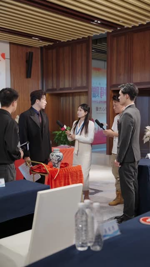 万界收租，女帝也得上供（60集）在哪里看