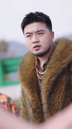 战神房东：开局女总裁上门求合租（78集）热门短剧推广