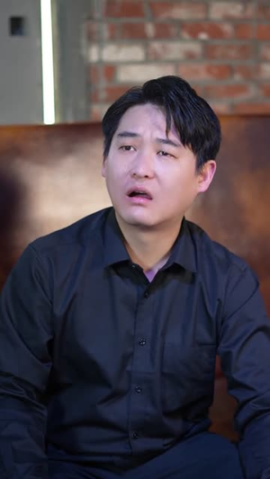 聚会上,我撕碎最后的温柔(27集) 聚会上,我撕碎最后的温柔(27集)热门短剧又来了