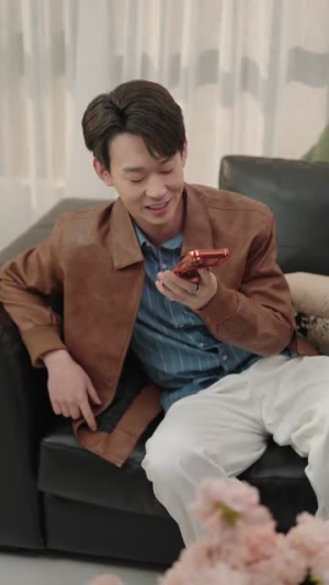中亿万彩票，我隐瞒试探人心（80集）精彩的短剧