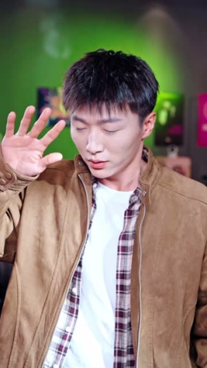 神瞳觉醒：卖药也能成大佬（61集）百度网盘资源