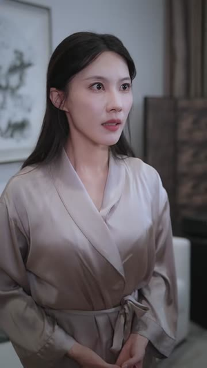 太后归来,先帝竟成了我的大学老师(48集) 太后归来,先帝竟成了我的大学老师(48集)热播短剧排行榜