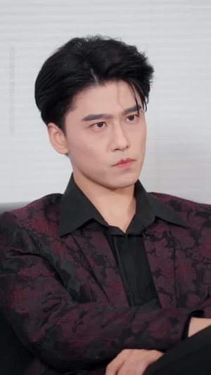 错位冕冠,真千金强势归来(61集) 错位冕冠,真千金强势归来(61集)我真的爱了