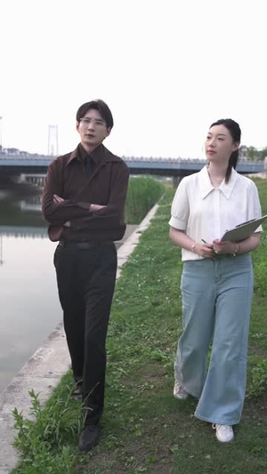 退婚三年，他哭着说脸盲只认我（33 集）短剧全集大结局