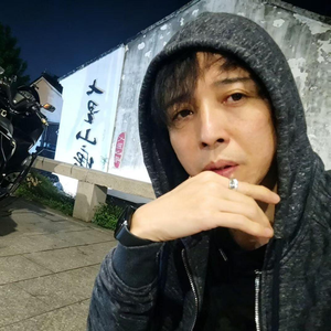 梦醒时遇见你（35 集）上热门短剧
