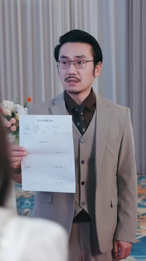 全家偏心养女,真千金靠实力翻盘(40 集) 全家偏心养女,真千金靠实力翻盘(40 集)精彩短剧下载