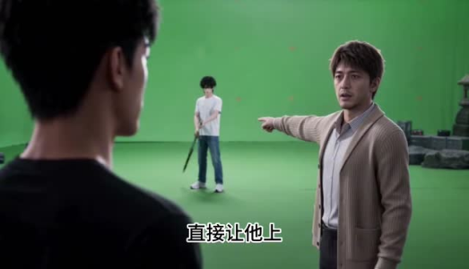 摊牌了！万人迷神颜顶流只想演炮灰（194集）爆款短剧推荐