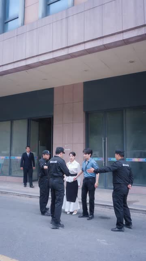 实习生勇闯新闻部(60 集) 实习生勇闯新闻部(60 集)短剧免费看