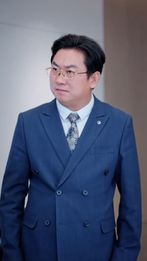 师姐别怕，我已经无敌（96 集）流畅播放免费看