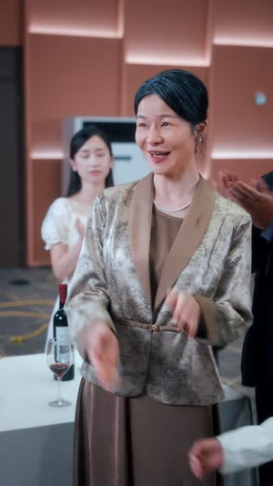 全职太太是顶尖大状(57 集) 全职太太是顶尖大状(57 集)好看的短剧来了
