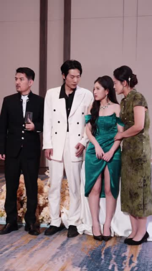 枭雄归来,各位大佬都慌了(101 集) 枭雄归来,各位大佬都慌了(101 集)精彩短剧天天看