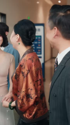 退婚当日乔总拆门撤资(64 集) 退婚当日乔总拆门撤资(64 集)短剧太精彩了
